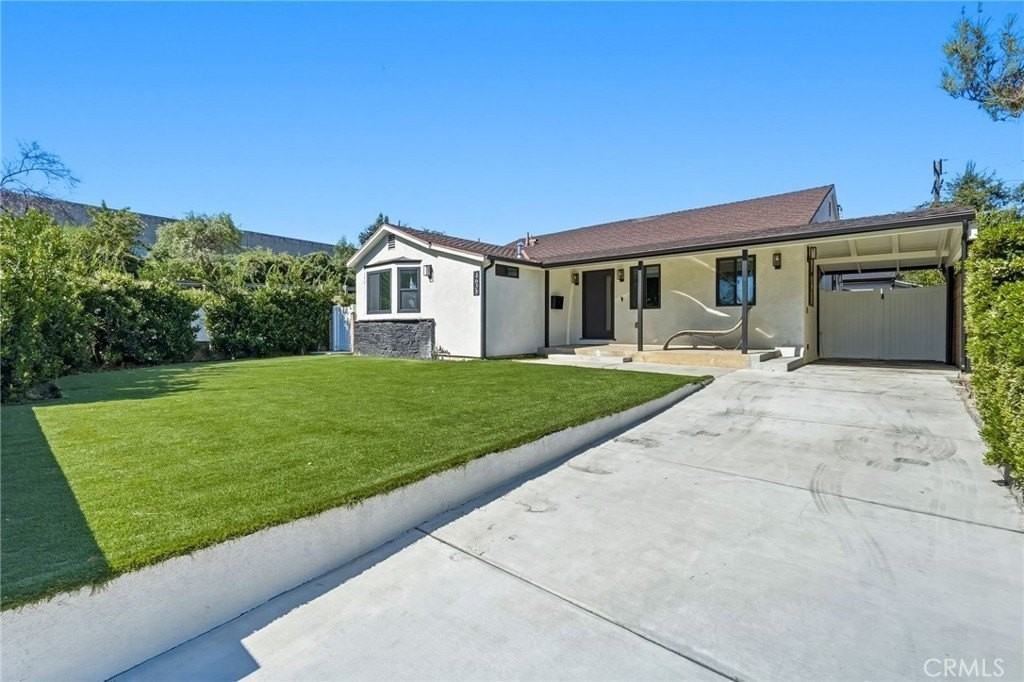 4635 Kraft Ave - Photo 2 of 23