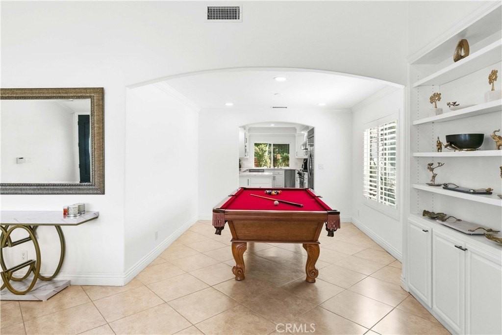 28820 Calabria Dr - Photo 7 of 50