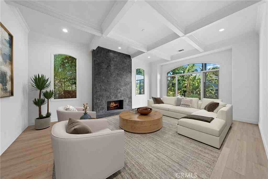 5418 Amber Cir - Photo 4 of 16