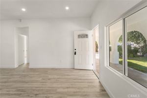 featured image of 10730 Strathern St