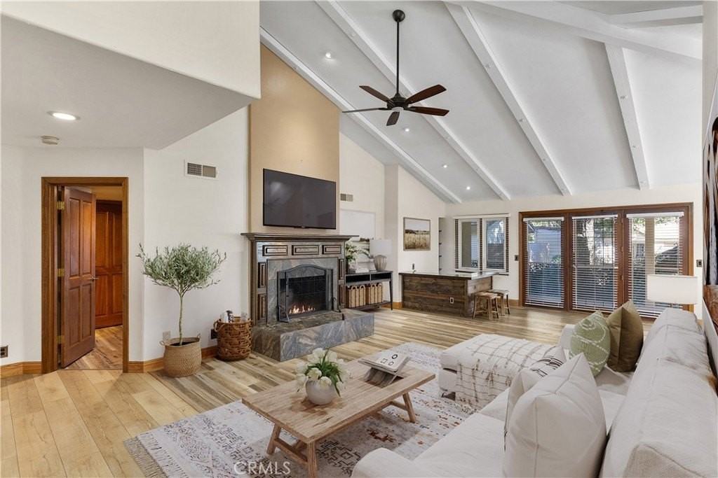 38501 Oaktree Loop - Photo 3 of 26