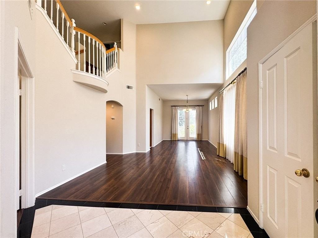 4380 Jasmine Hill Ct - Photo 2 of 27