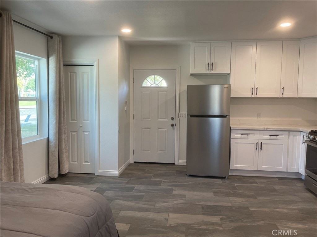 3062 Monroe St - Photo 2 of 12