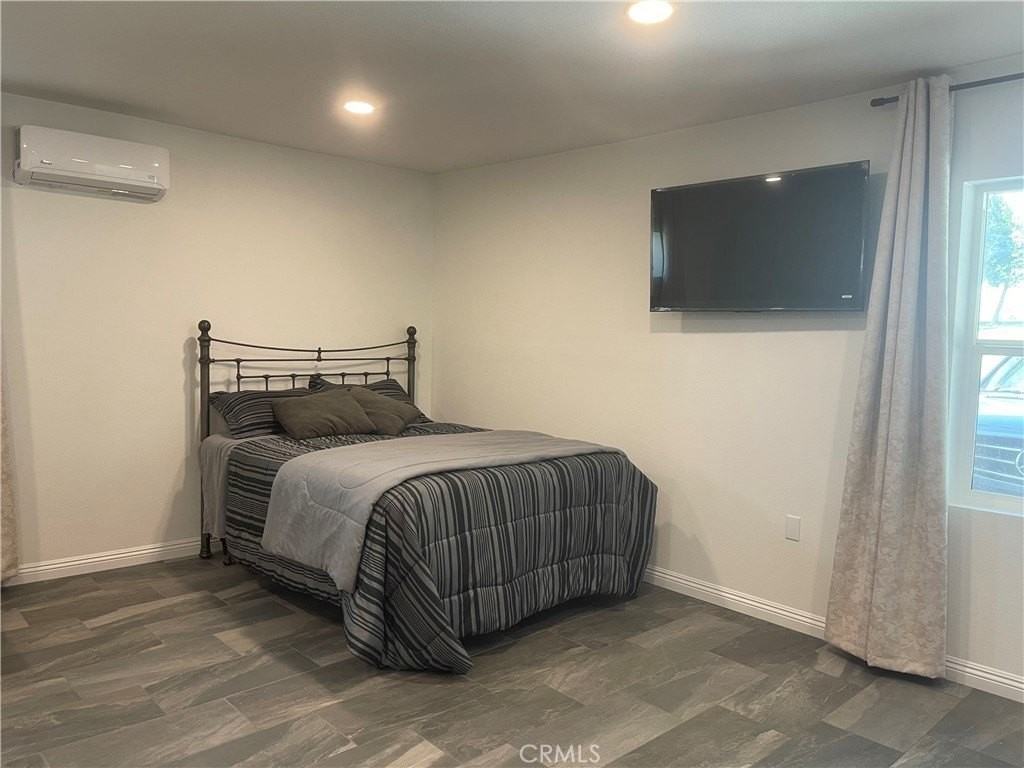 3062 Monroe St - Photo 5 of 12