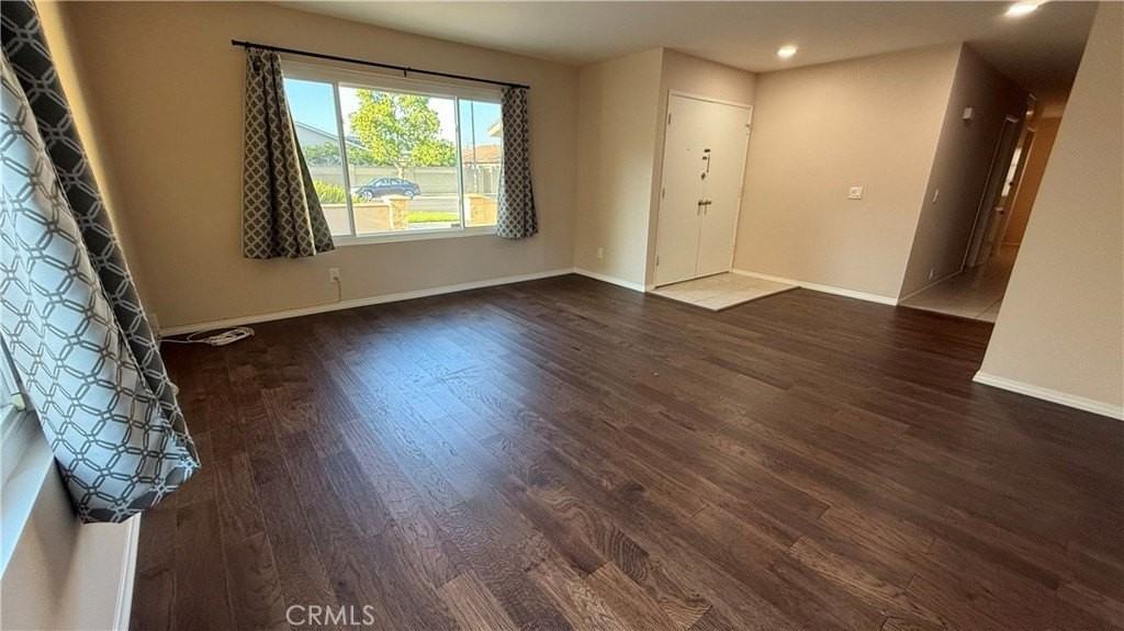 10720 Andy St - Photo 6 of 33