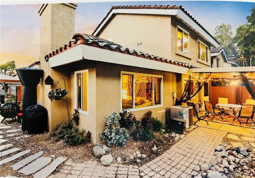 1908 E Calico Dr - Photo 2 of 11