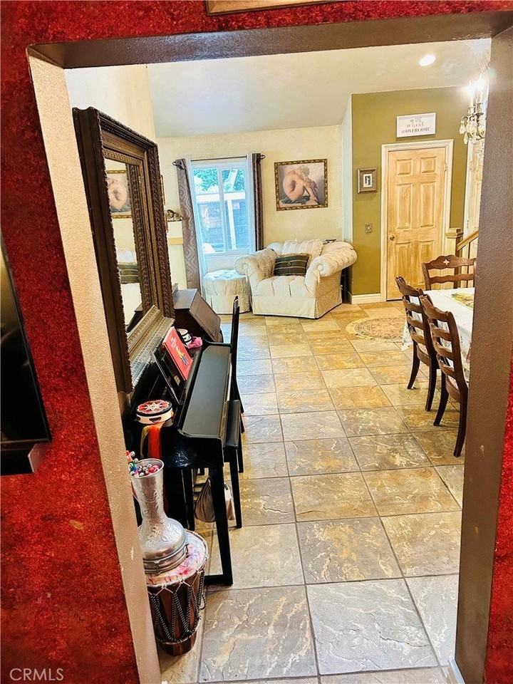 1908 E Calico Dr - Photo 5 of 11