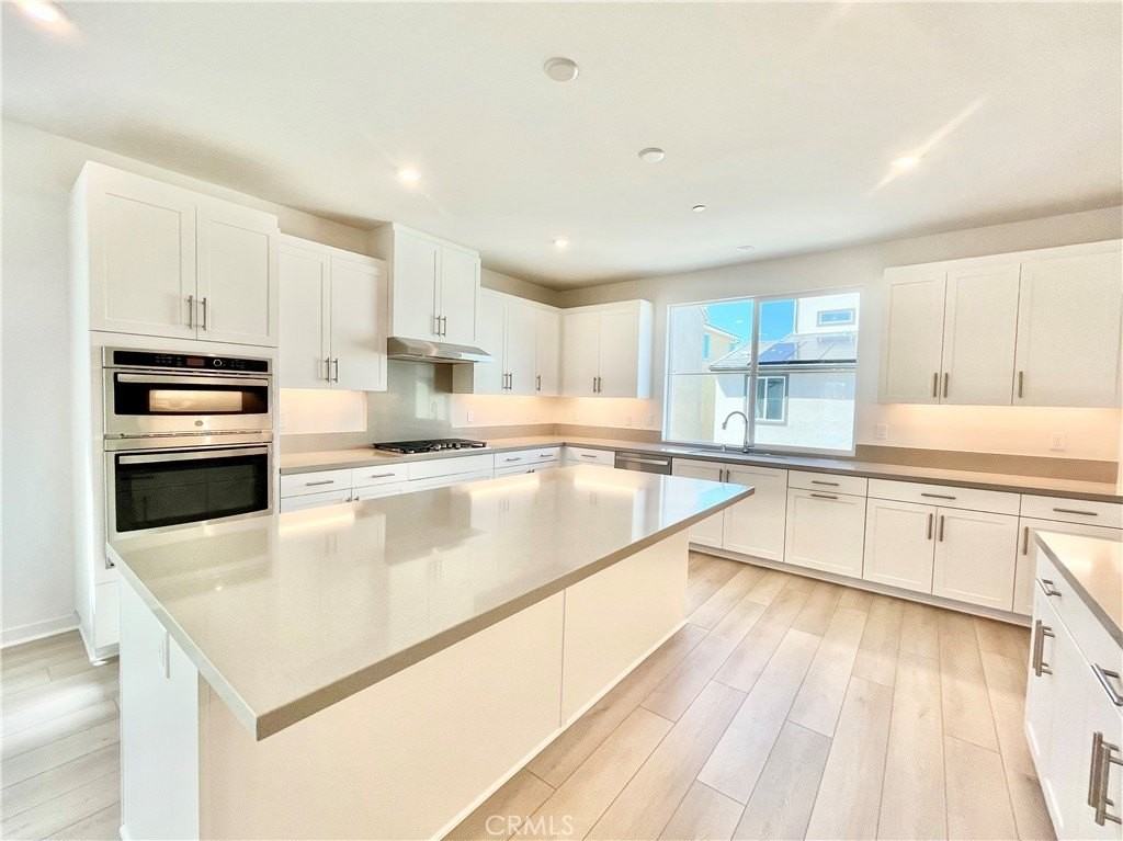 27312 Maverick Pl - Photo 2 of 32