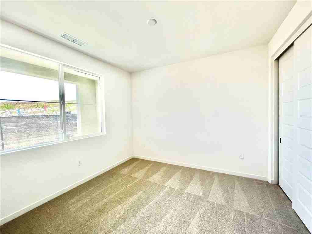 27312 Maverick Pl - Photo 5 of 32