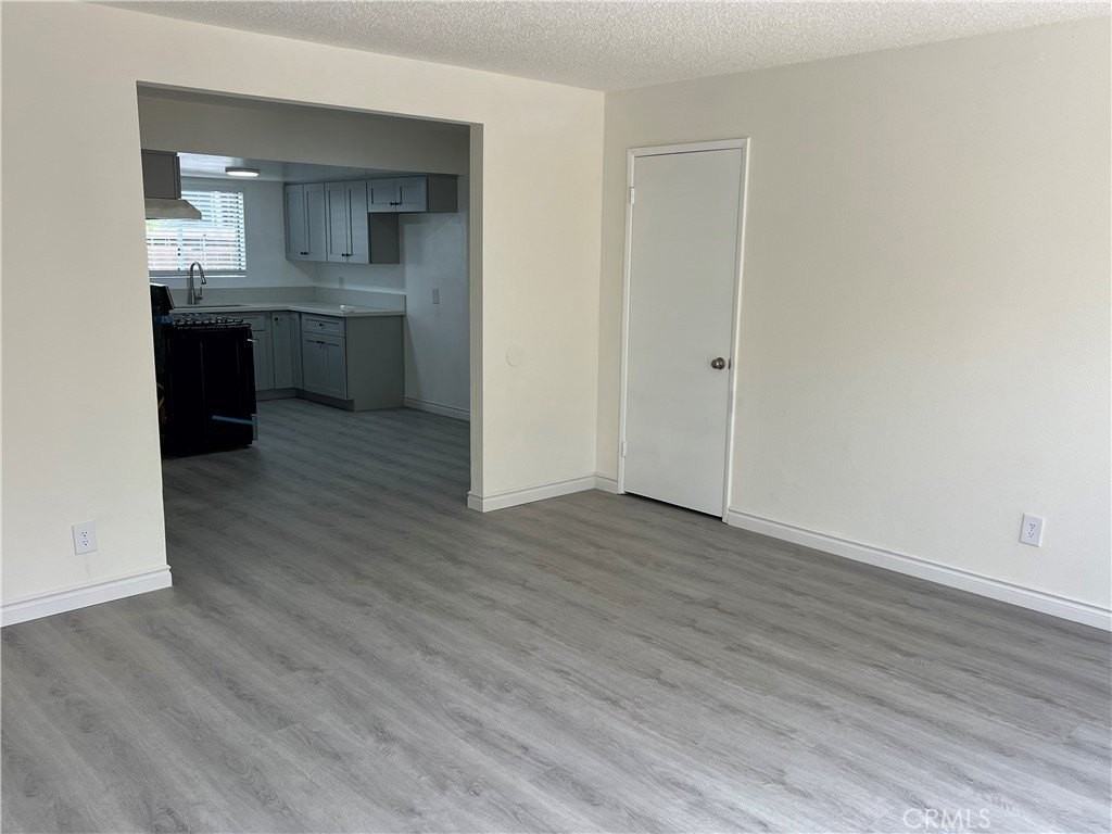 662 N Gordon St #A - Photo 4 of 14