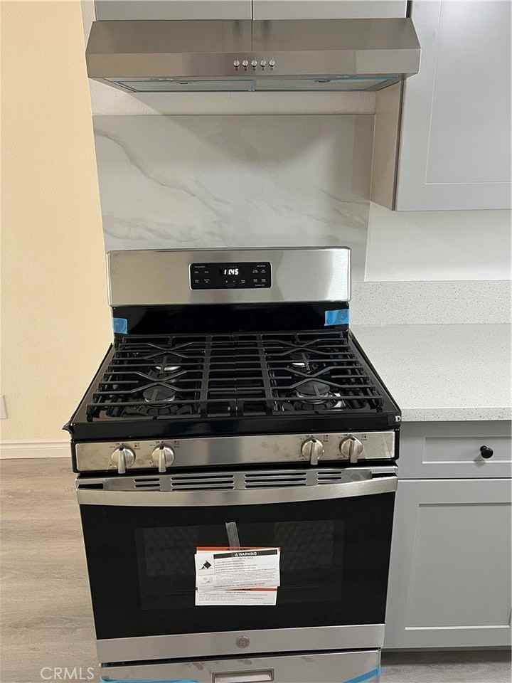 662 N Gordon St #A - Photo 6 of 14