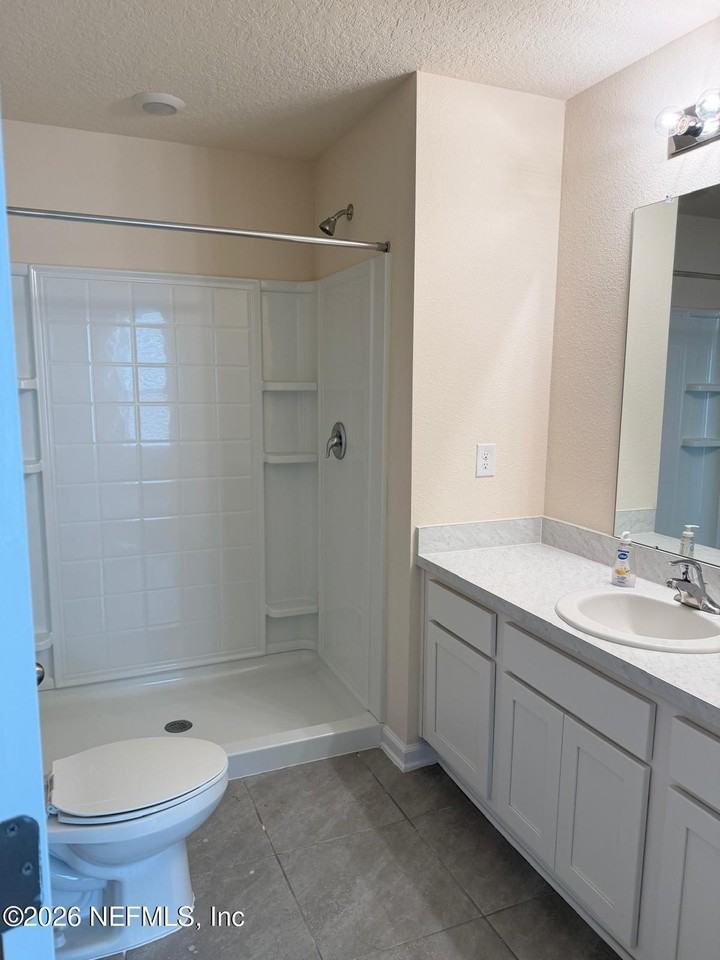 855 Centennial St - Photo 6 of 9