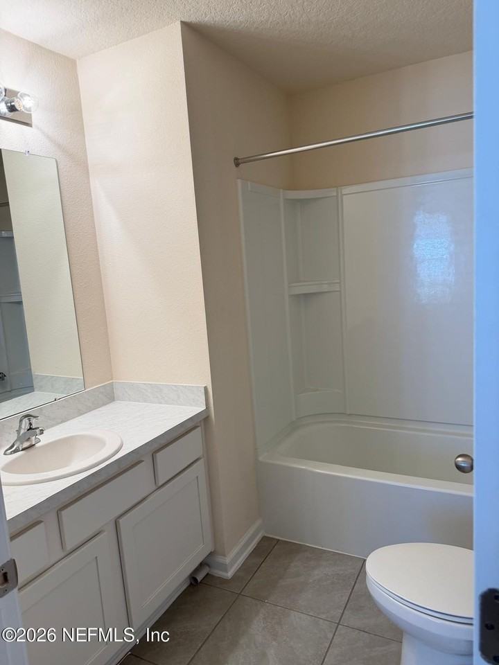 855 Centennial St - Photo 7 of 9