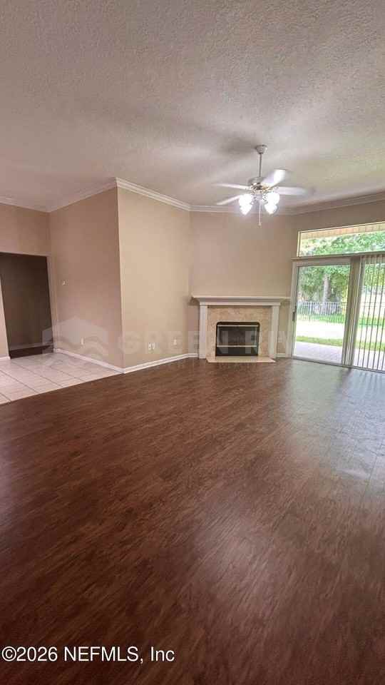 2522 Willow Creek Dr - Photo 3 of 30