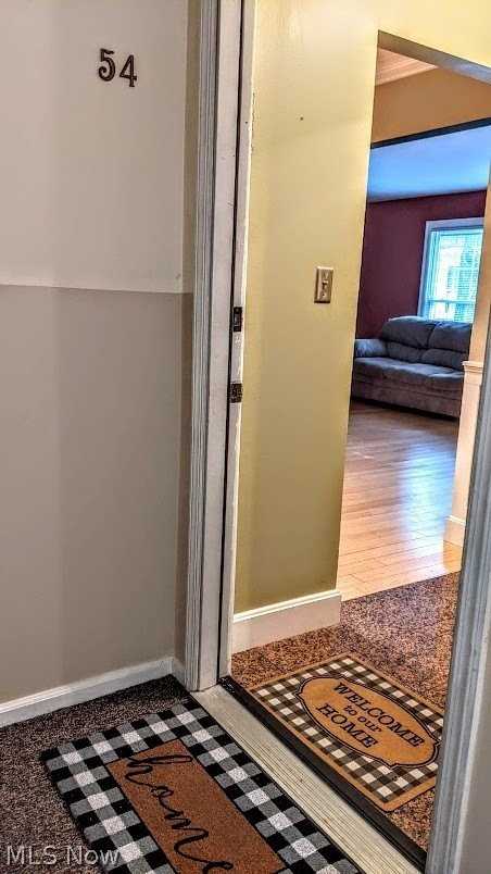 25 Trenton Sq - Photo 2 of 38