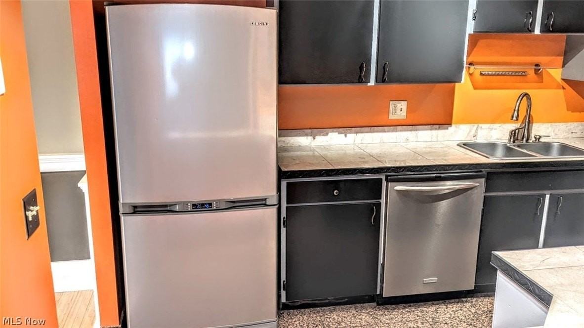 25 Trenton Sq - Photo 5 of 38