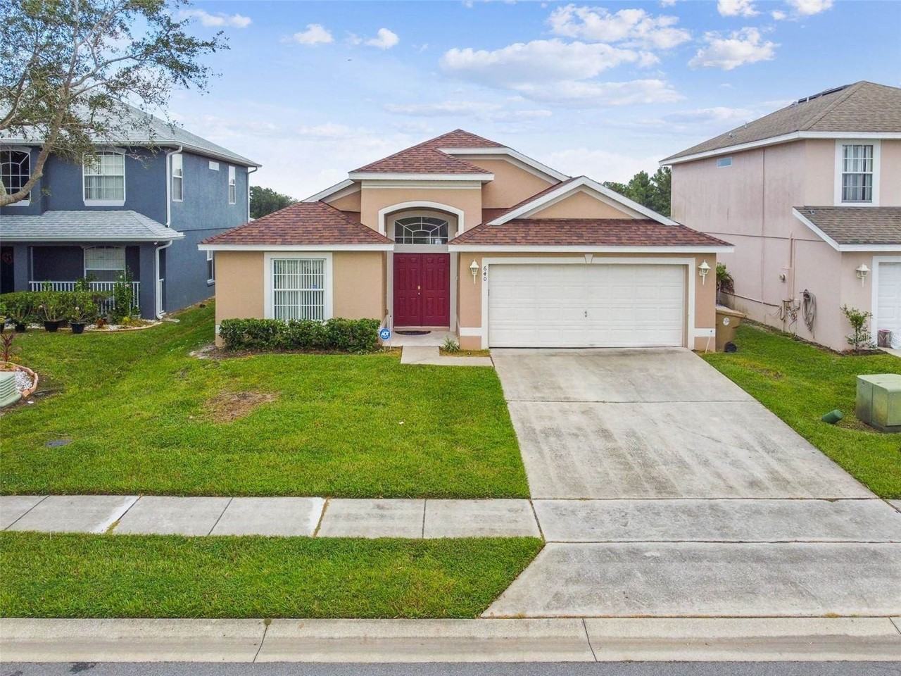 640 Chadbury Way - Photo 3 of 50