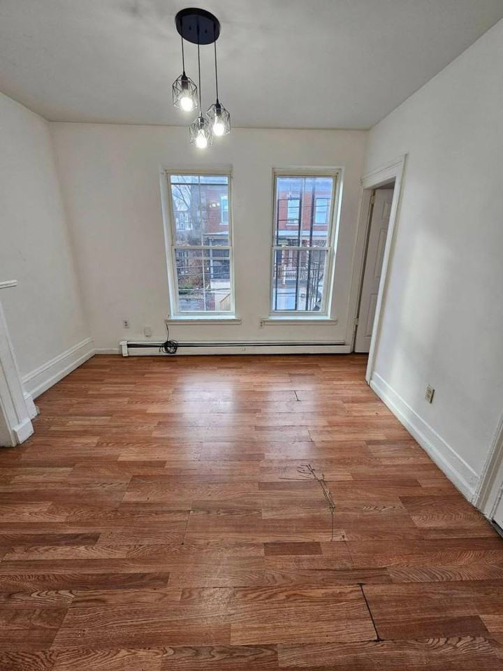 52 S Miller St - Photo 4 of 5