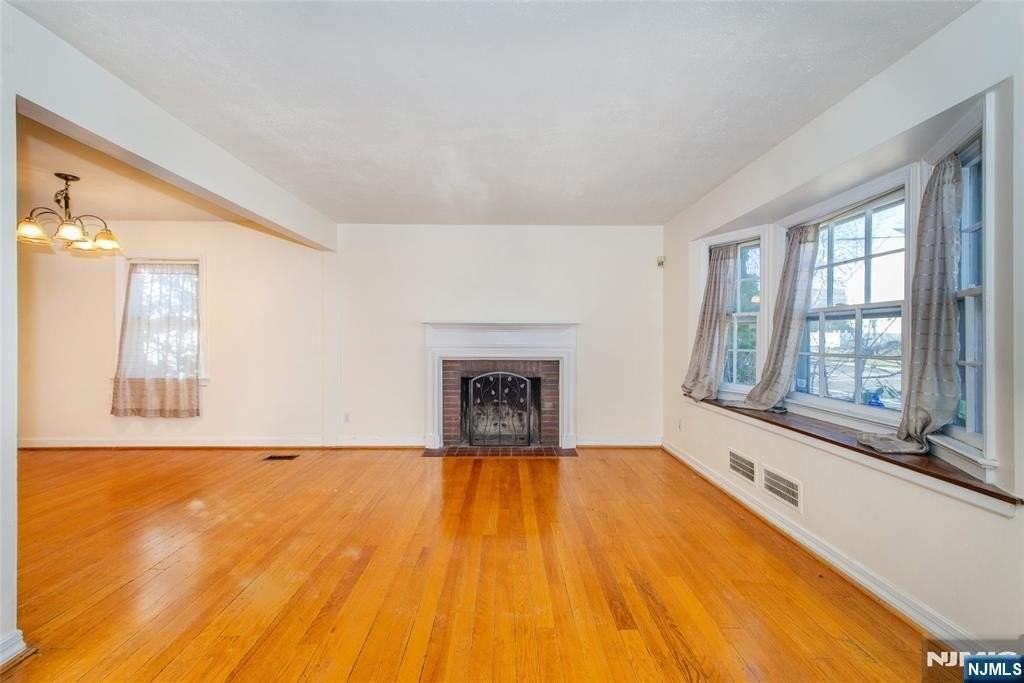 93 Elycroft Pkwy - Photo 6 of 22