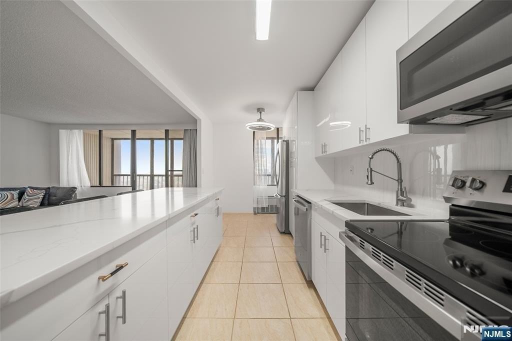 300 Winston 1723 - Photo 5 of 13