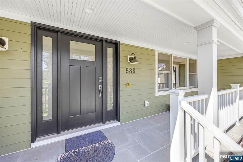 886 High Mountain Rd - Photo 4 of 31