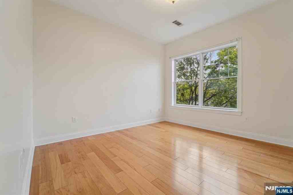 1212 The Plaza 1212 - Photo 6 of 22