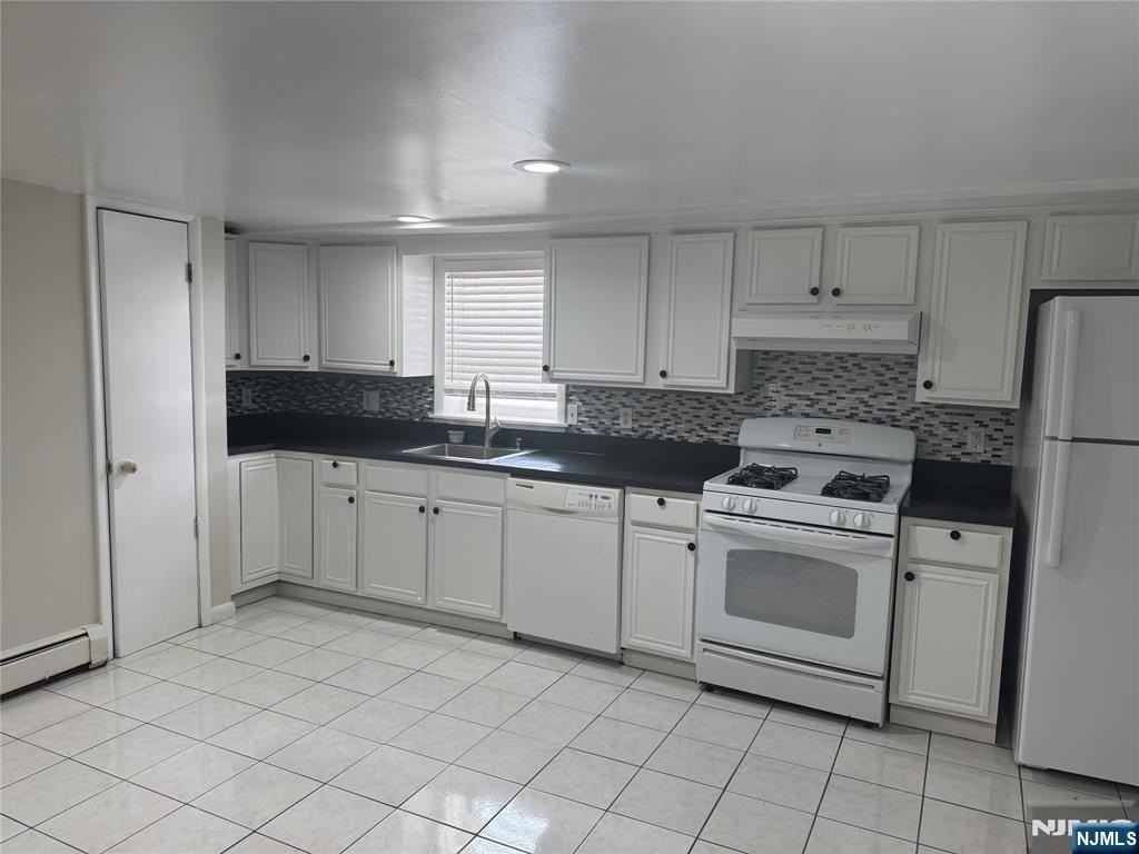 171 Charles St - Photo 3 of 11