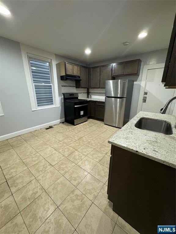 103 S 9th St - Photo 2 of 10