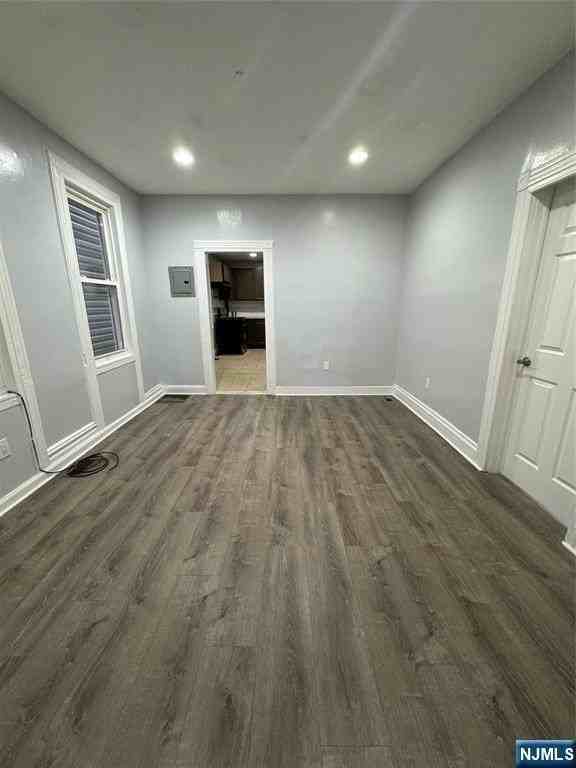 103 S 9th St - Photo 5 of 10