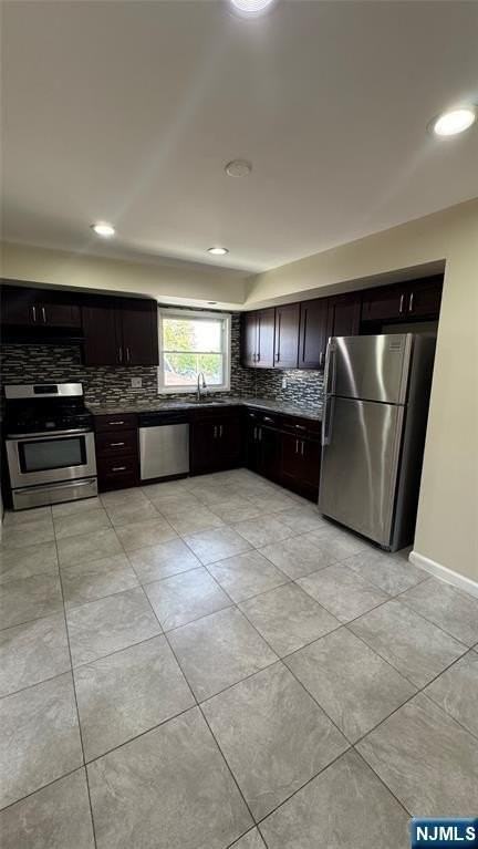 85 Eastern Way - Photo 7 of 23