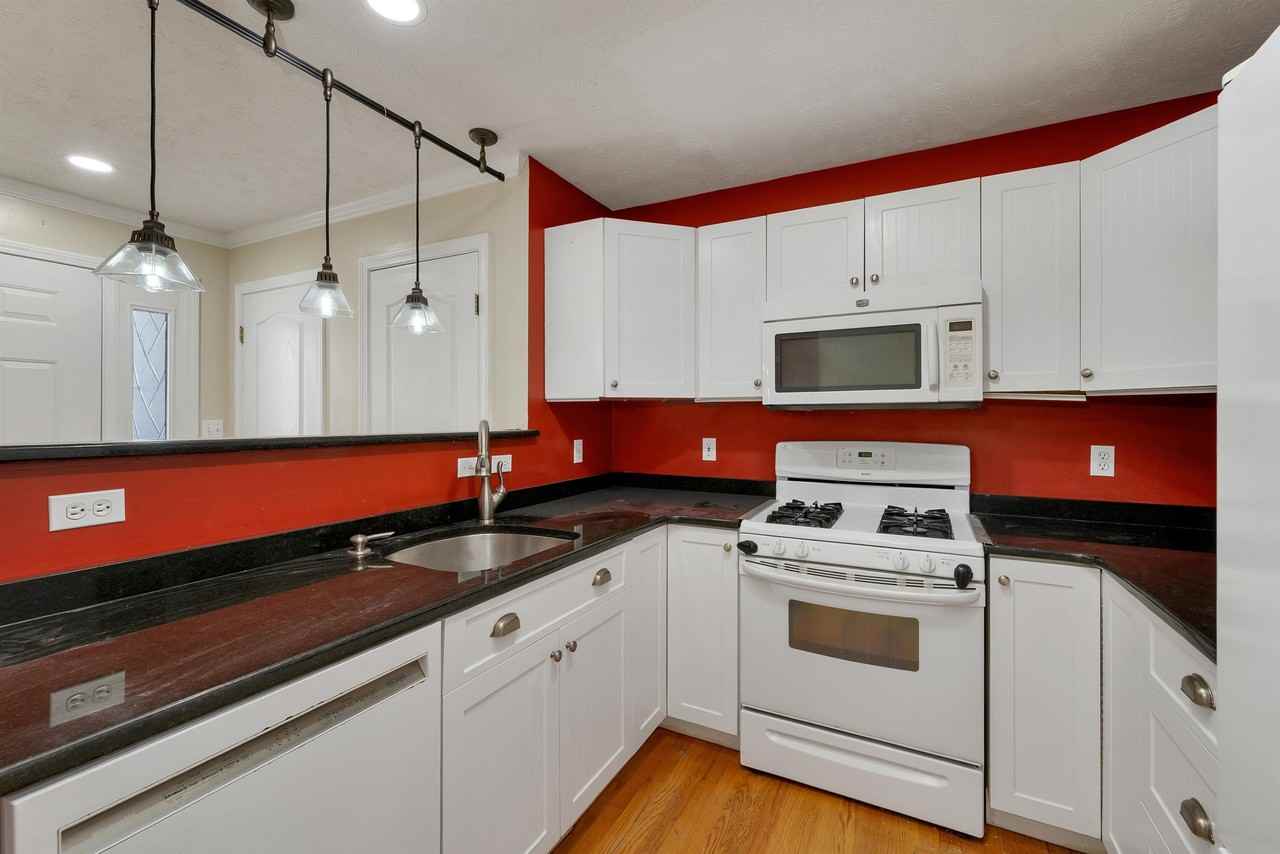 32 Suffolk Ct #173 - Photo 6 of 42