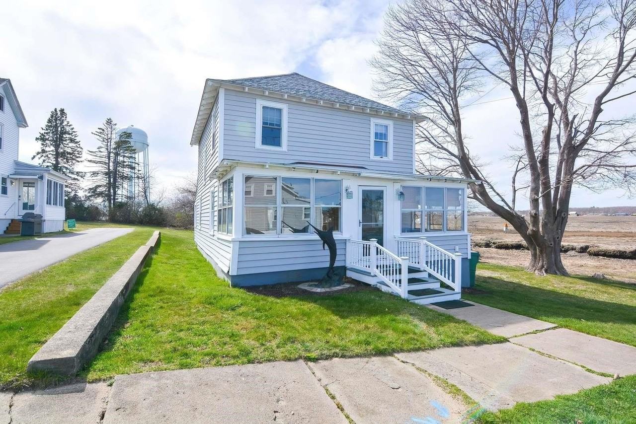 7 Williams St - Photo 2 of 24