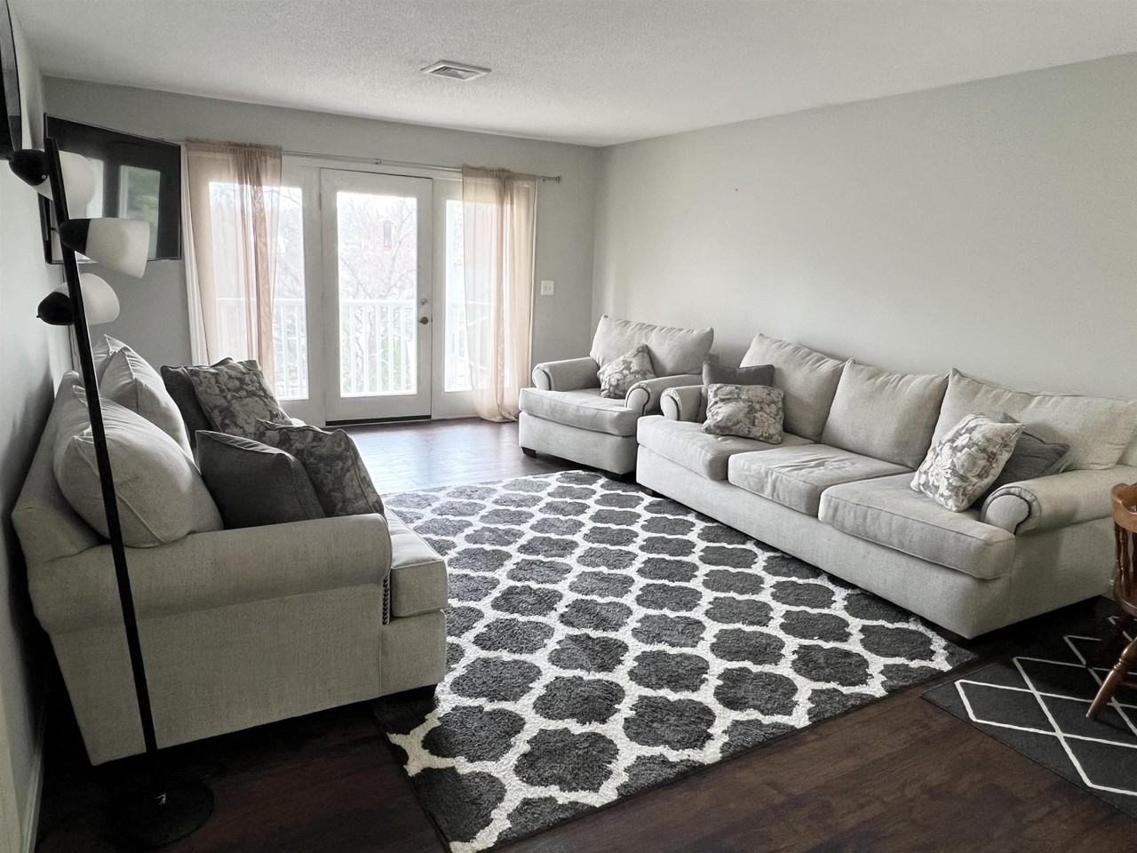 690 S Porter St #28 - Photo 7 of 33