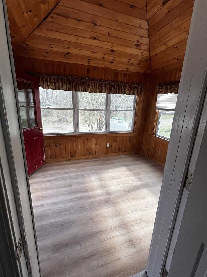 49 River Rd - Photo 5 of 21