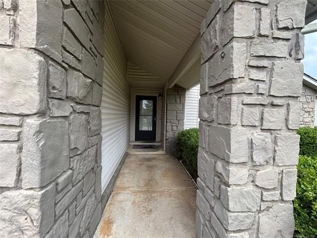 9058 E 94th St - Photo 3 of 21