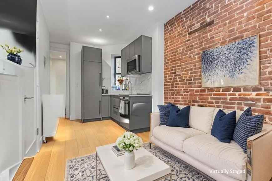 356 W 48th St - Photo 4 of 10