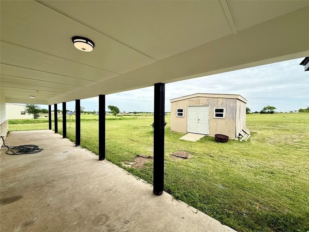 487 County Road 2622 - Photo 2 of 17