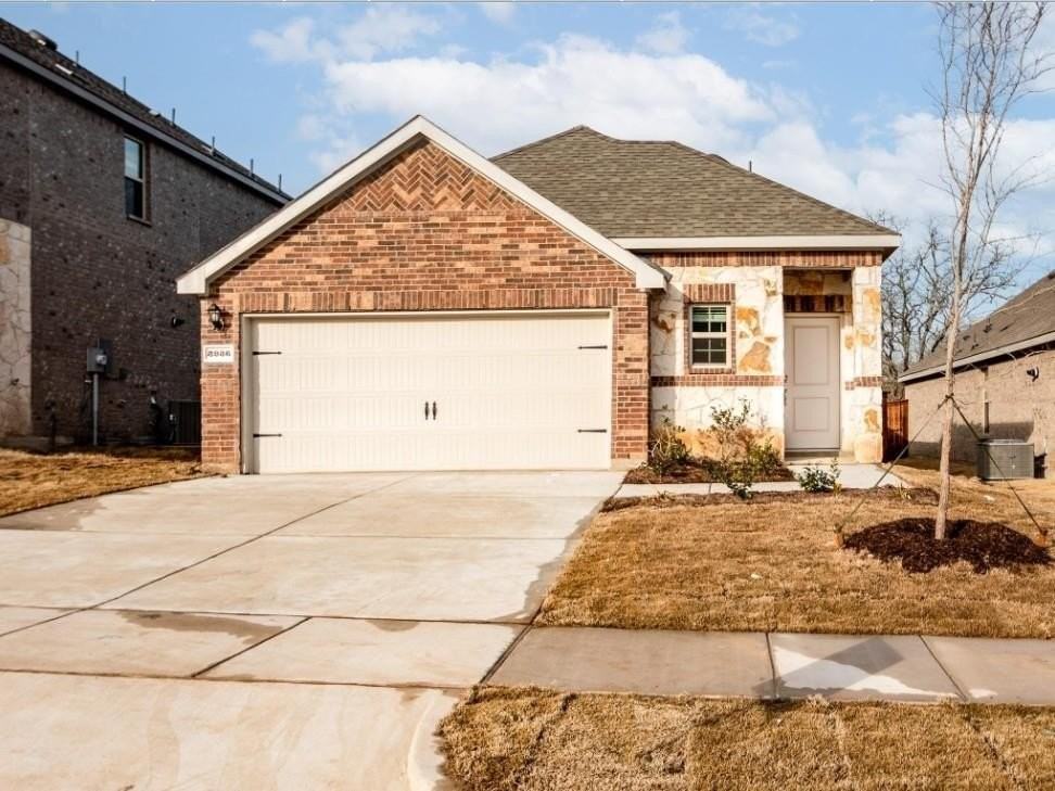 3936 Oak Creek Cir