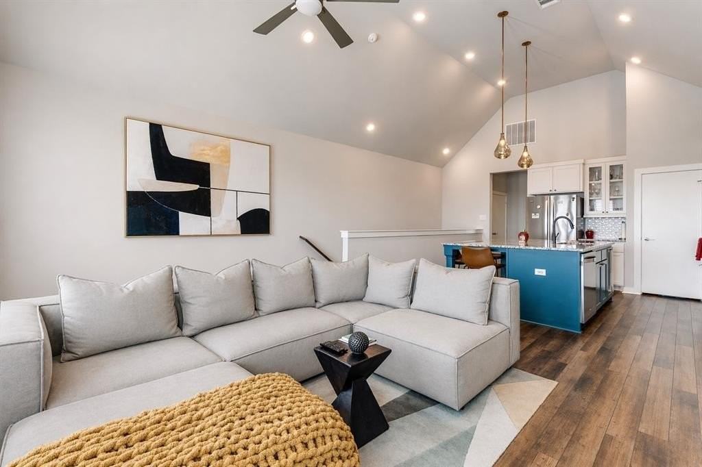 2220 Rook Dr - Photo 5 of 13