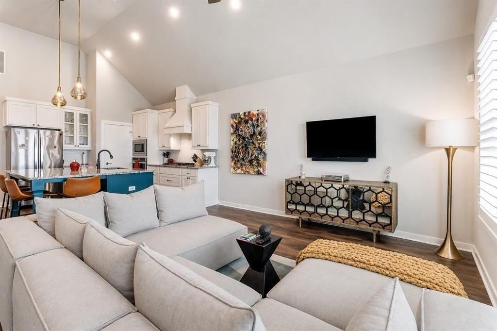 2220 Rook Dr - Photo 6 of 13