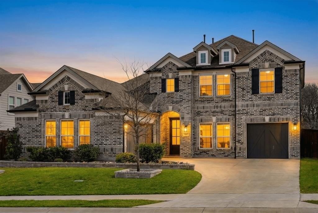 4602 Lorion Dr - Photo 2 of 40