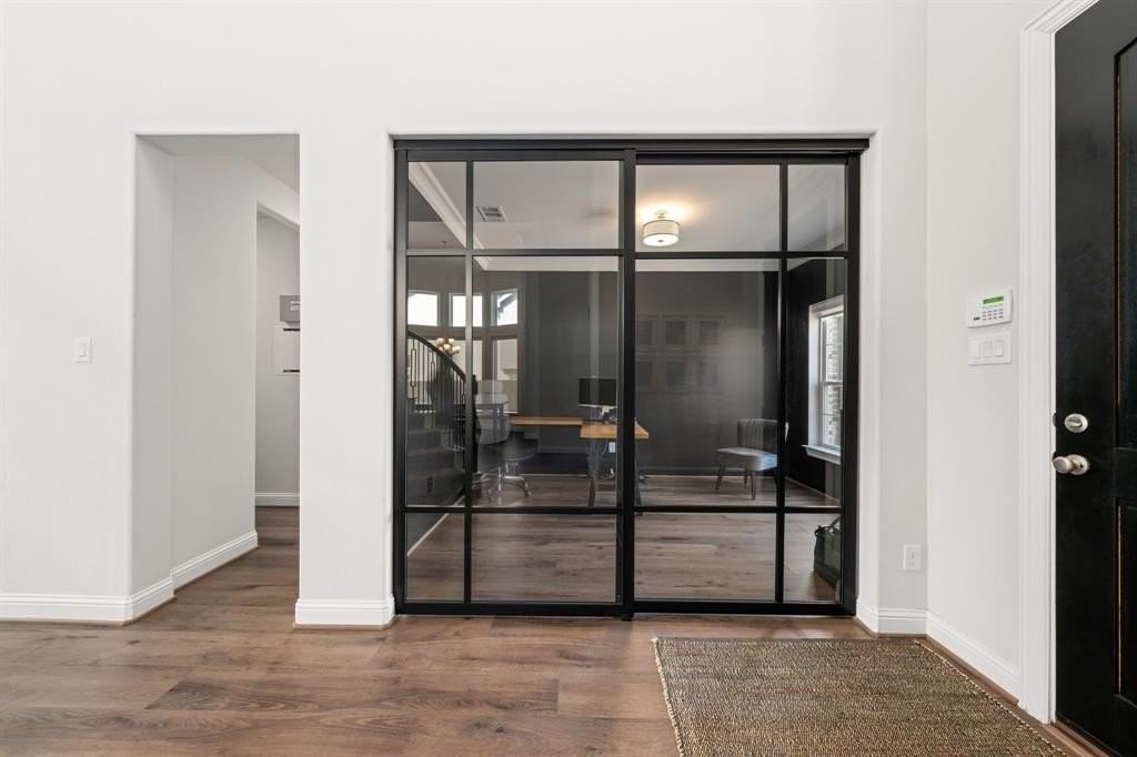 4602 Lorion Dr - Photo 5 of 40