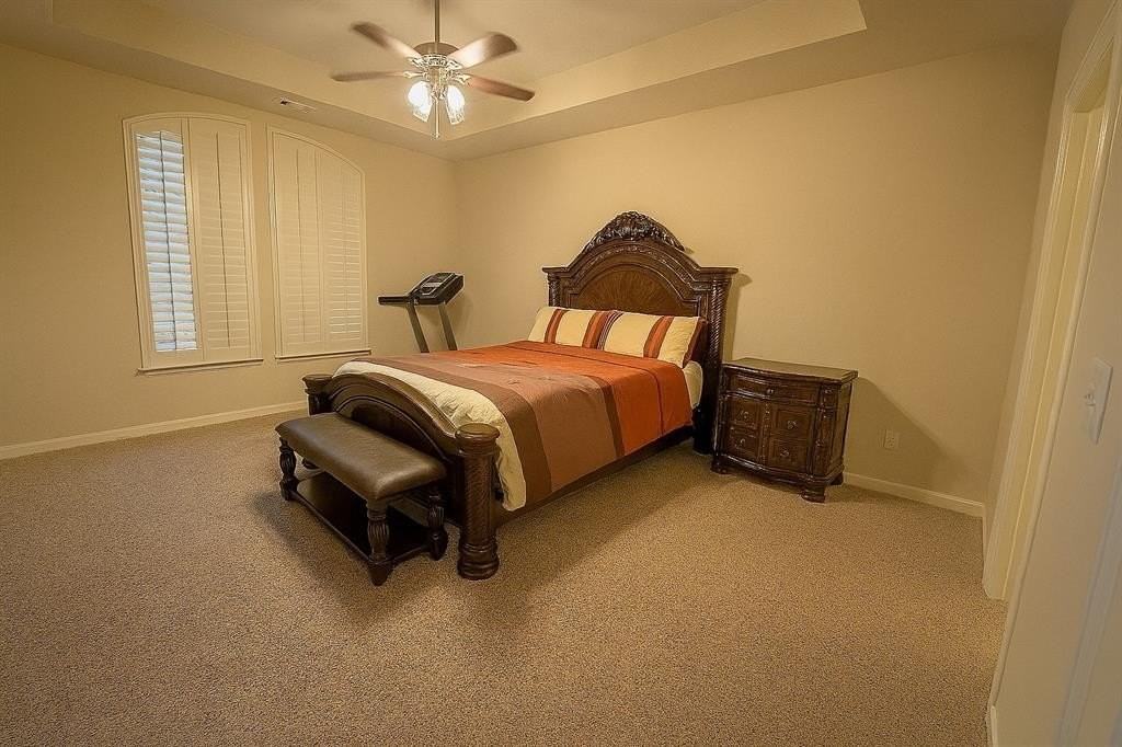 6687 Deleon St - Photo 7 of 14