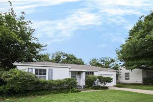 2912 W Clarendon Dr - Photo 1 of 1