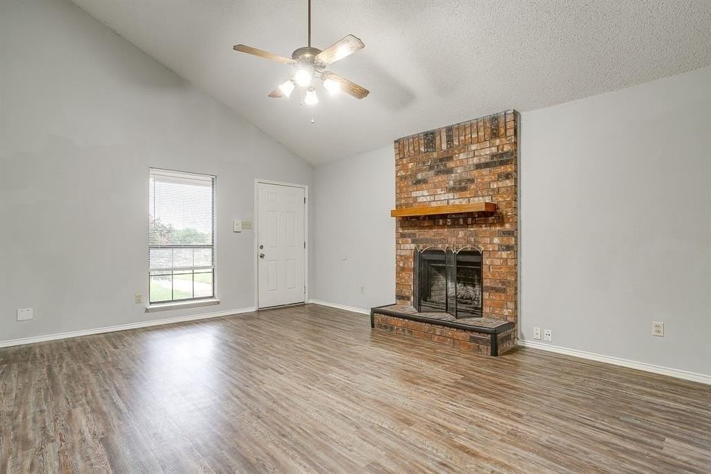 926 Irene St - Photo 6 of 20