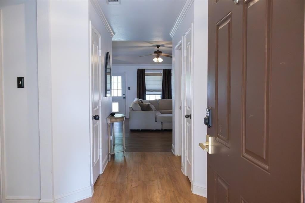 2304 Eton Pl - Photo 2 of 23