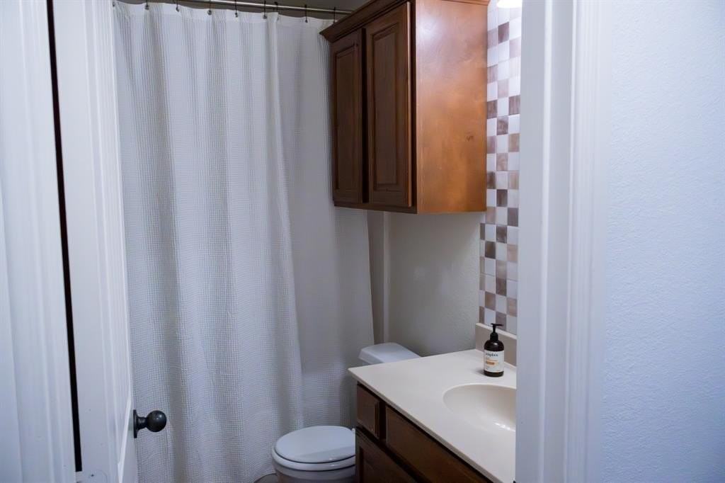 2304 Eton Pl - Photo 7 of 23