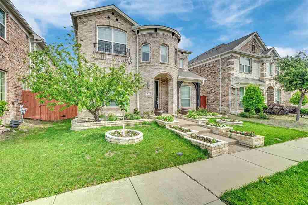 310 Myrtle Beach Dr - Photo 3 of 40