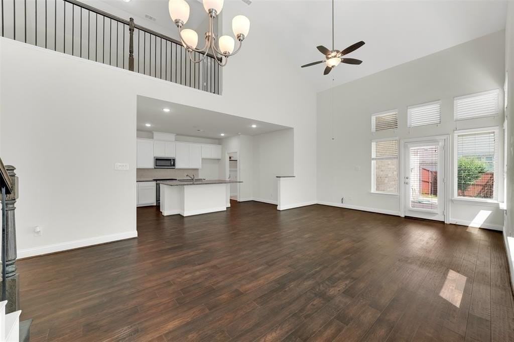 310 Myrtle Beach Dr - Photo 4 of 40