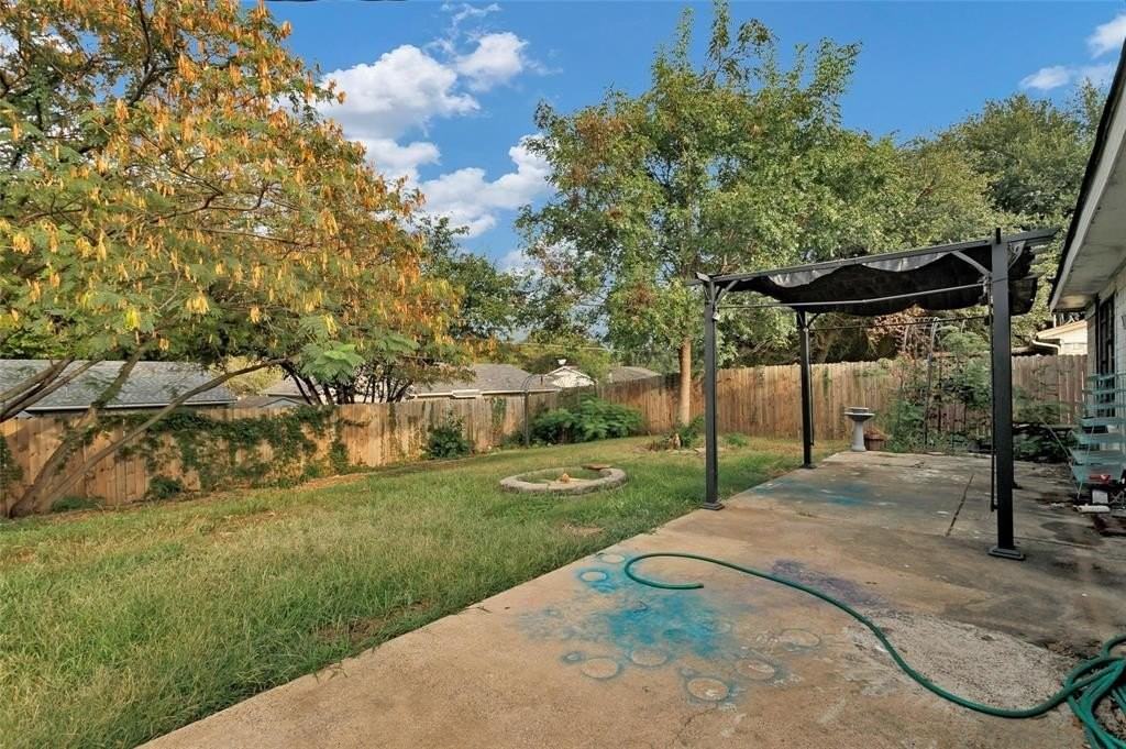 6104 Kelly Elliott Rd - Photo 4 of 25